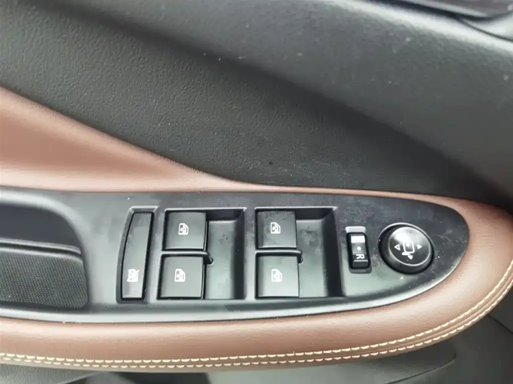 Buick Envision Plus 2021 из CN, фото 8