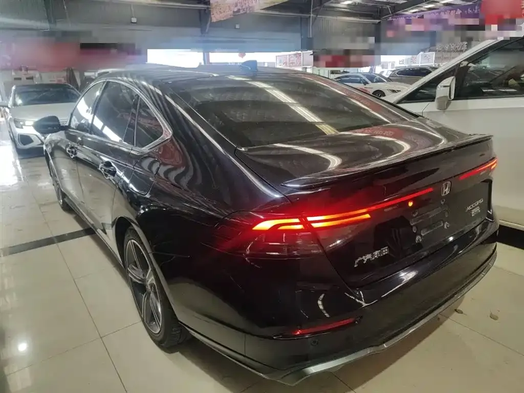 Honda Accord — фото 5