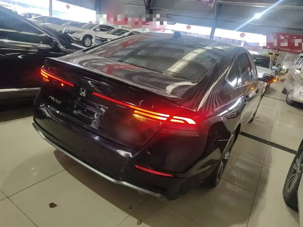 Honda Accord — фото 6