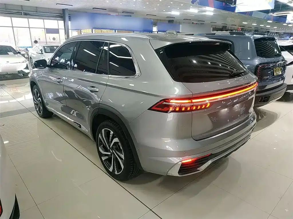 Geely Xingyue L — фото 10