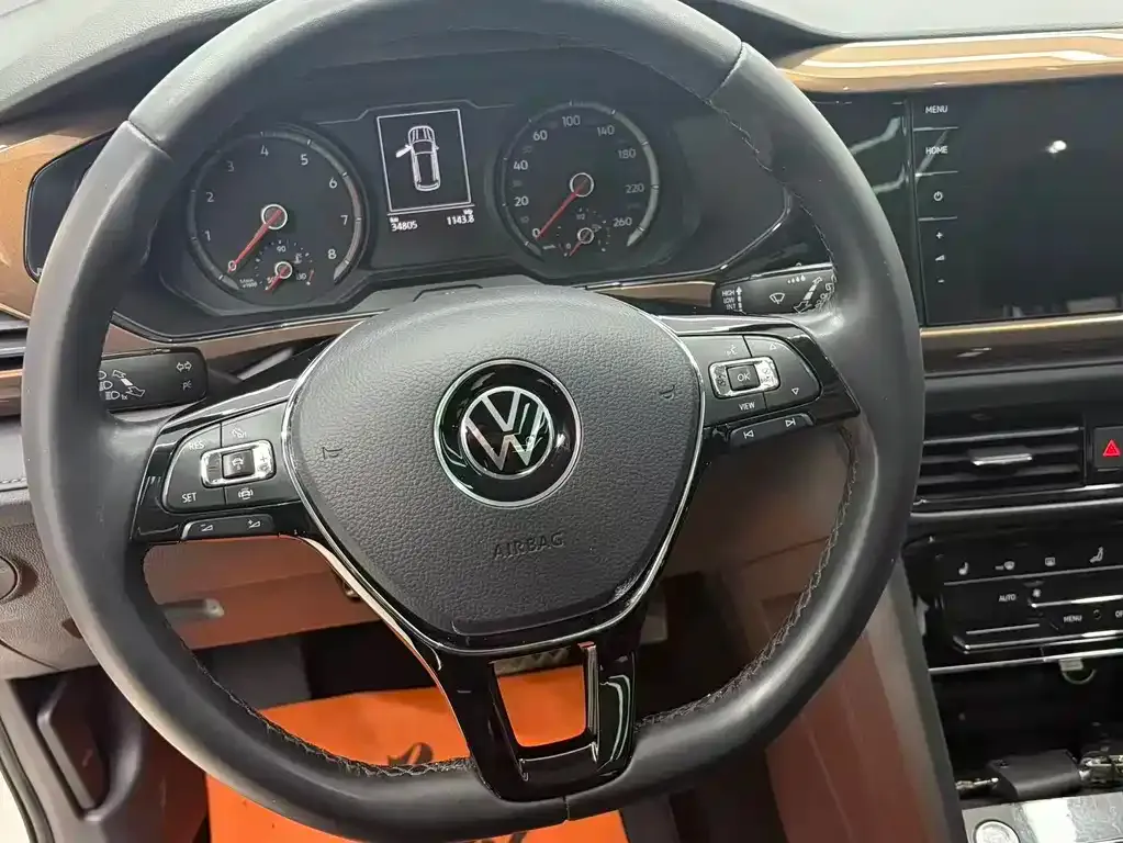 Volkswagen Tharu — фото 10