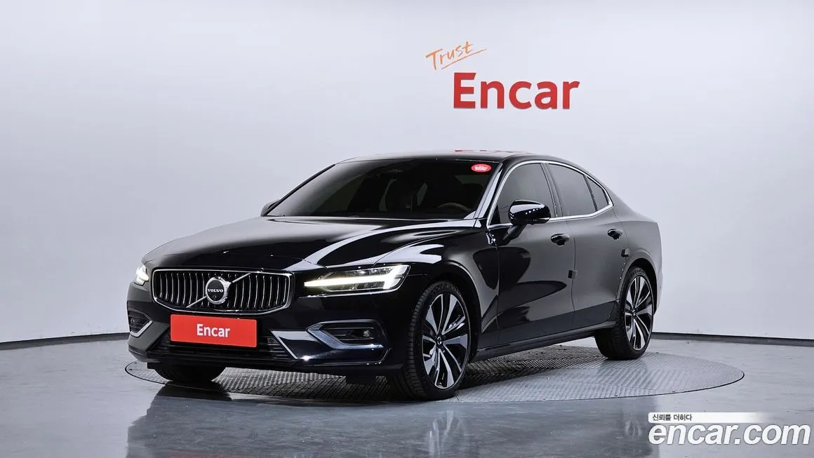 Volvo S60 2024 из KR, фото 1