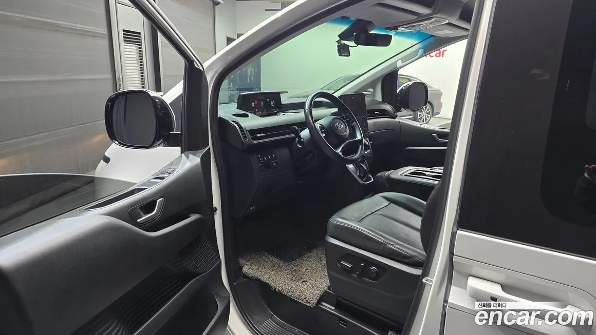 Hyundai Staria 2023 из KR, фото 8