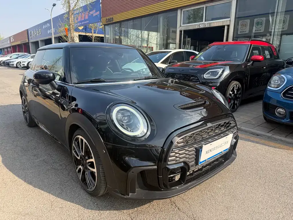 MINI Cooper (3-door) — фото 1