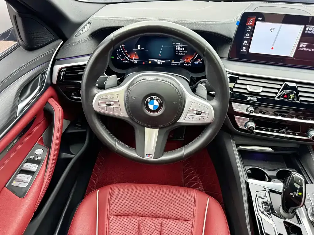 BMW 5 Series — фото 10