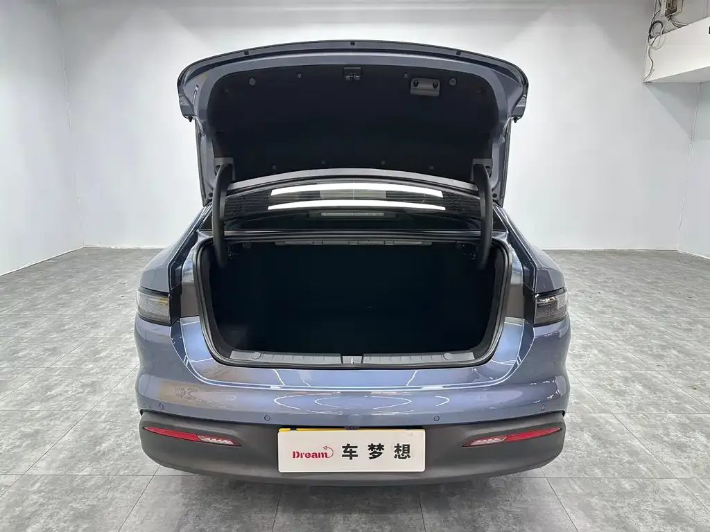 BYD Seal 05 DM-i — фото 8