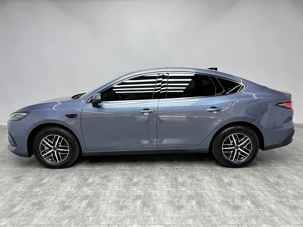 BYD Seal 05 DM-i — фото 7