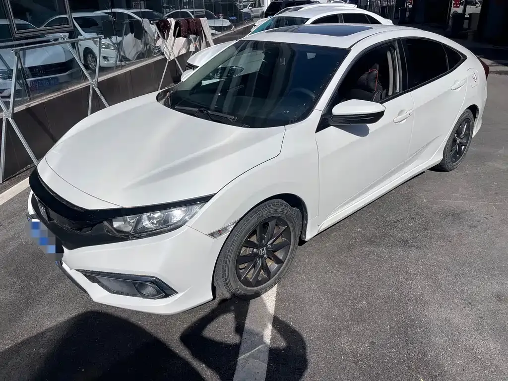 Honda Civic — фото 1