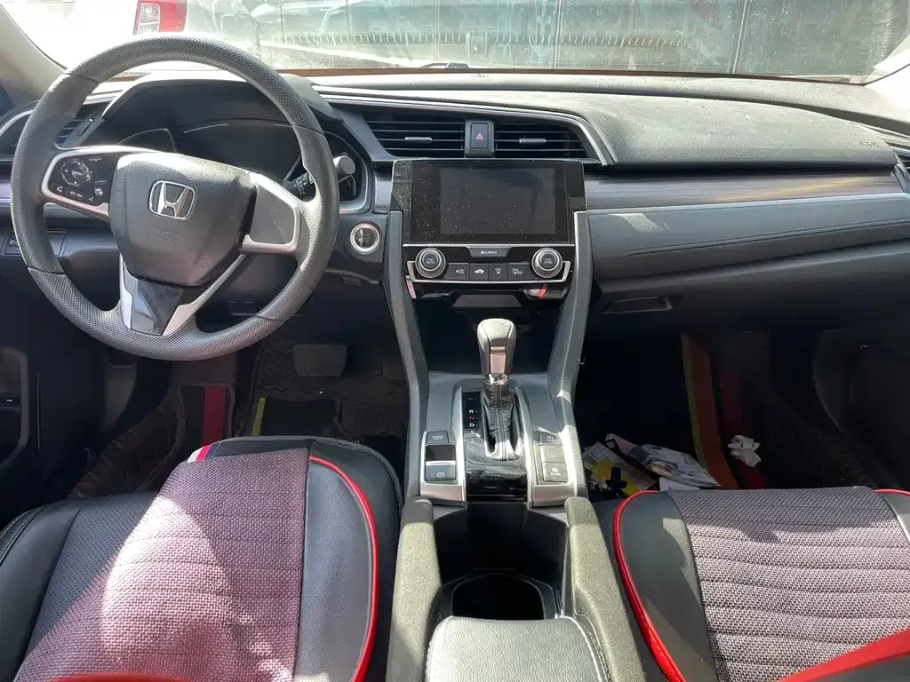 Honda Civic — фото 10