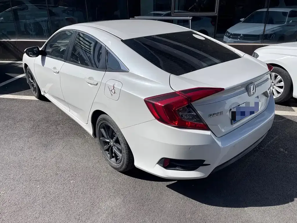 Honda Civic — фото 5