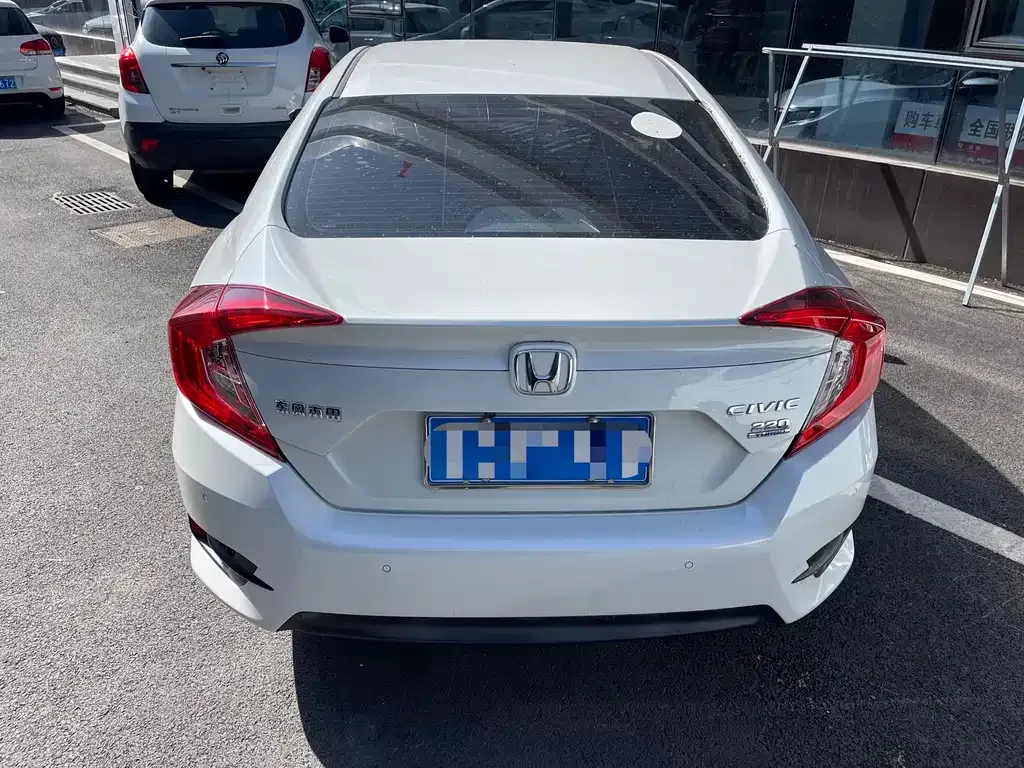 Honda Civic — фото 4