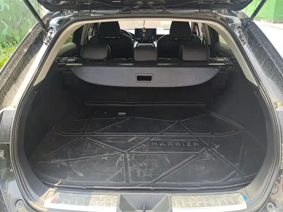 Toyota Harrier — фото 3