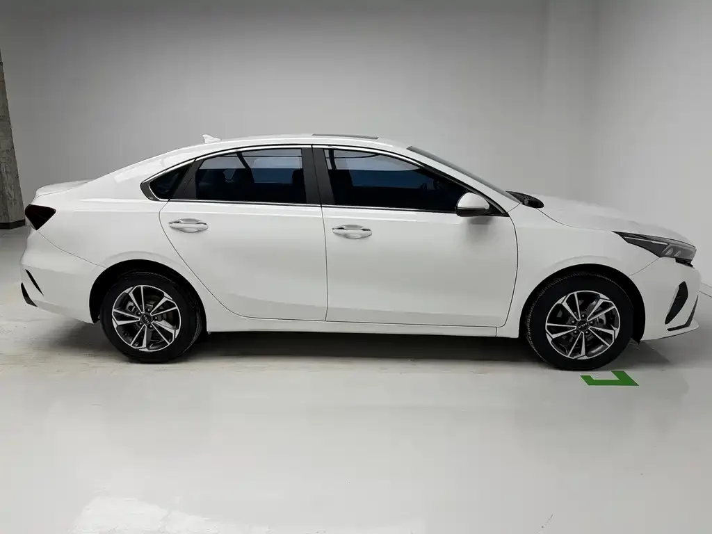 Kia K3 2023 из CN, фото 5