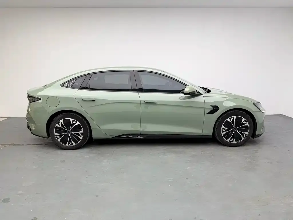 BYD Seal — фото 4