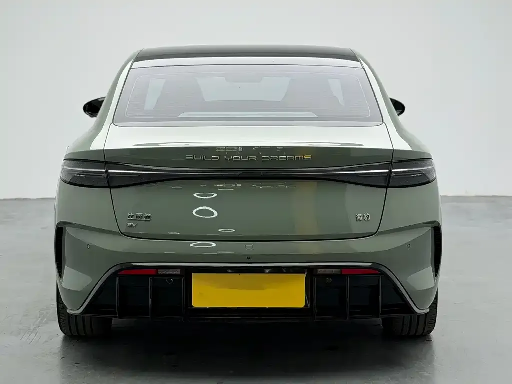 BYD Seal — фото 3