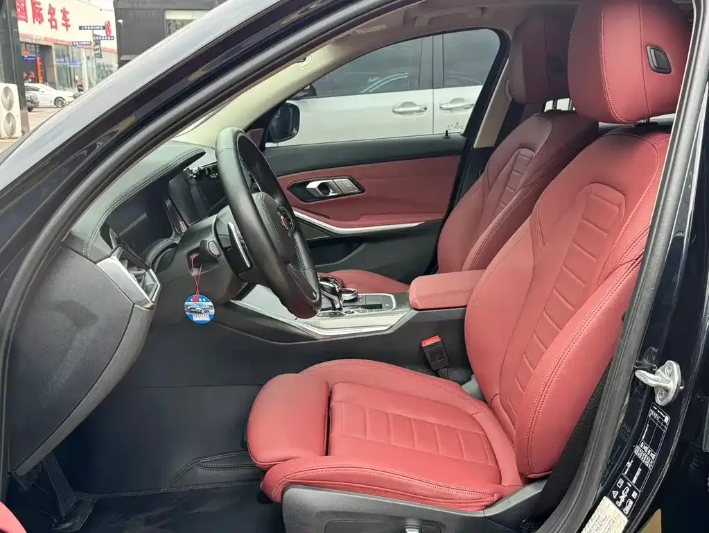 BMW 3 Series 2021 из CN, фото 4