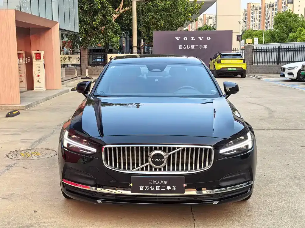 Volvo S90 — фото 9