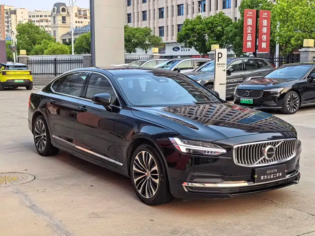 Volvo S90 — фото 10