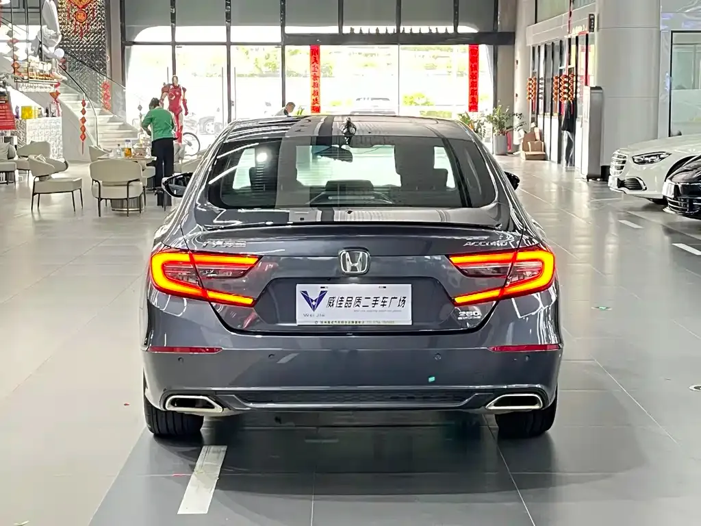 Honda Accord — фото 4