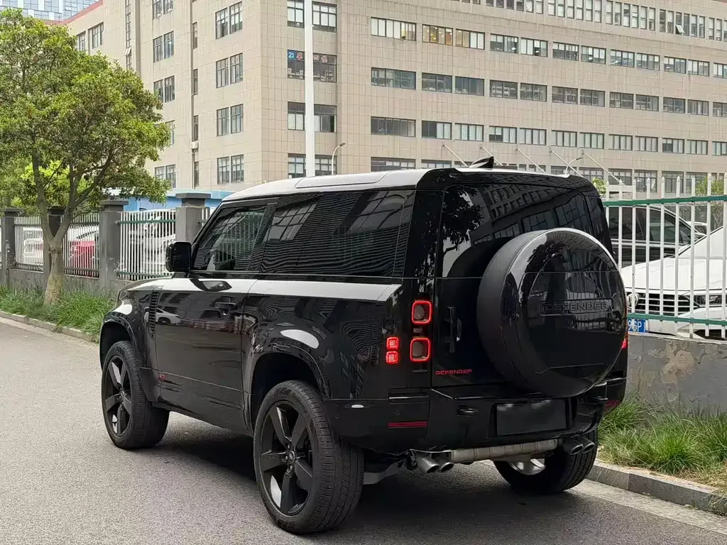 Land Rover Defender — фото 5
