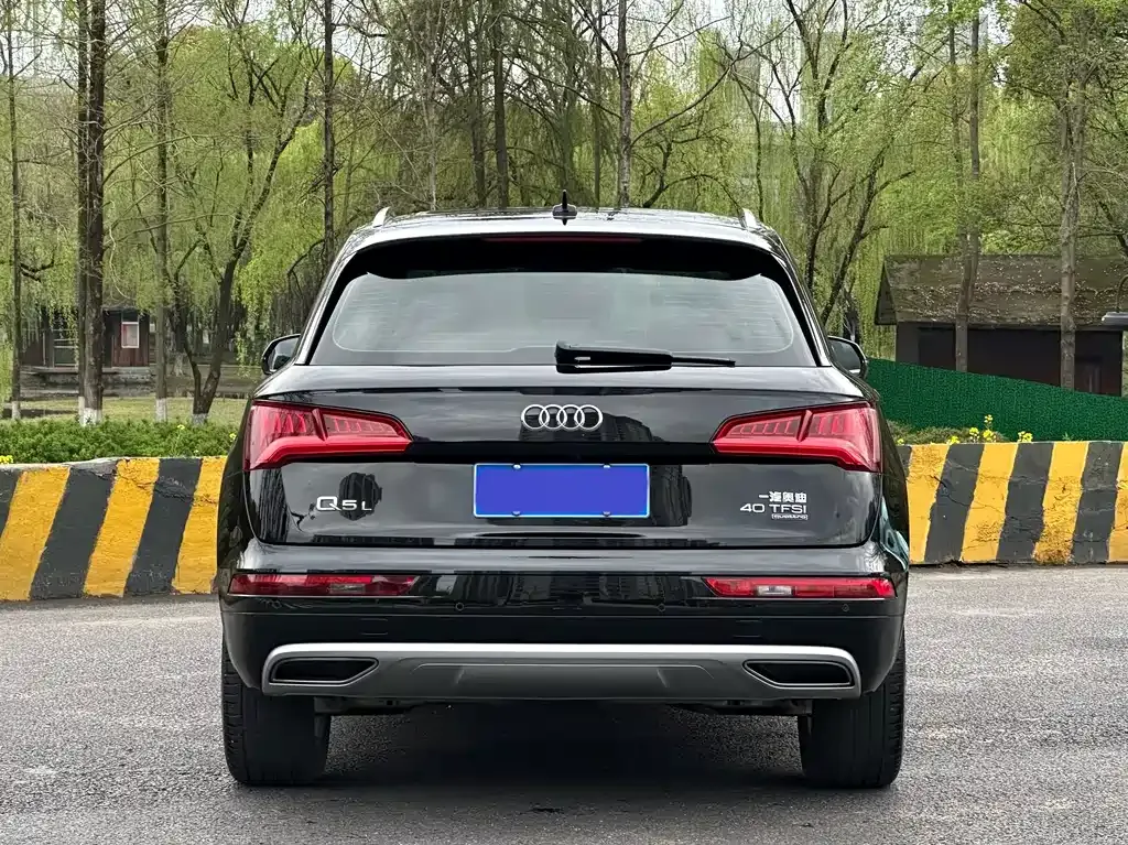 Audi Q5L 2021 из CN, фото 5