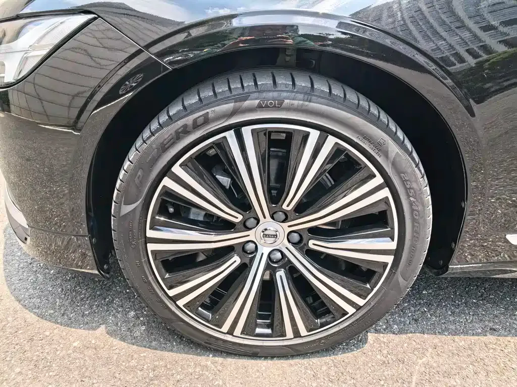Volvo S90 — фото 4
