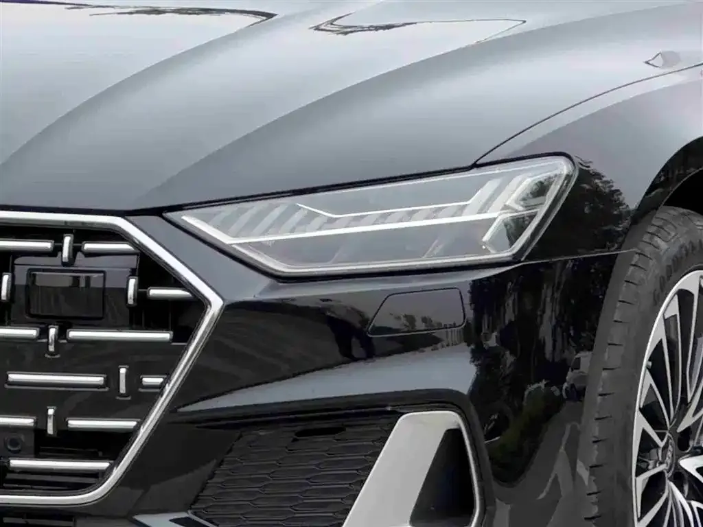 Audi A7L — фото 2