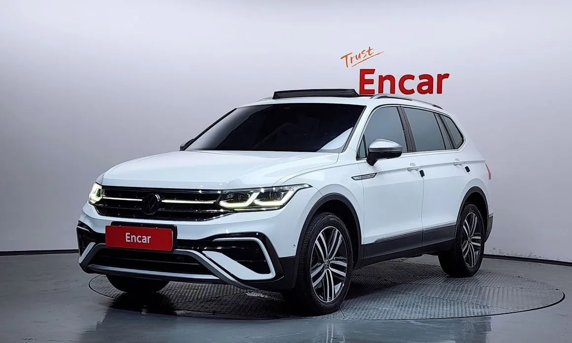 Volkswagen Tiguan — фото 1