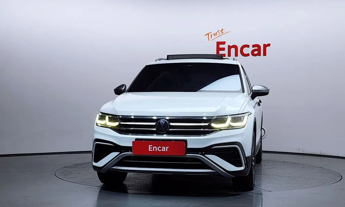 Volkswagen Tiguan — фото 9