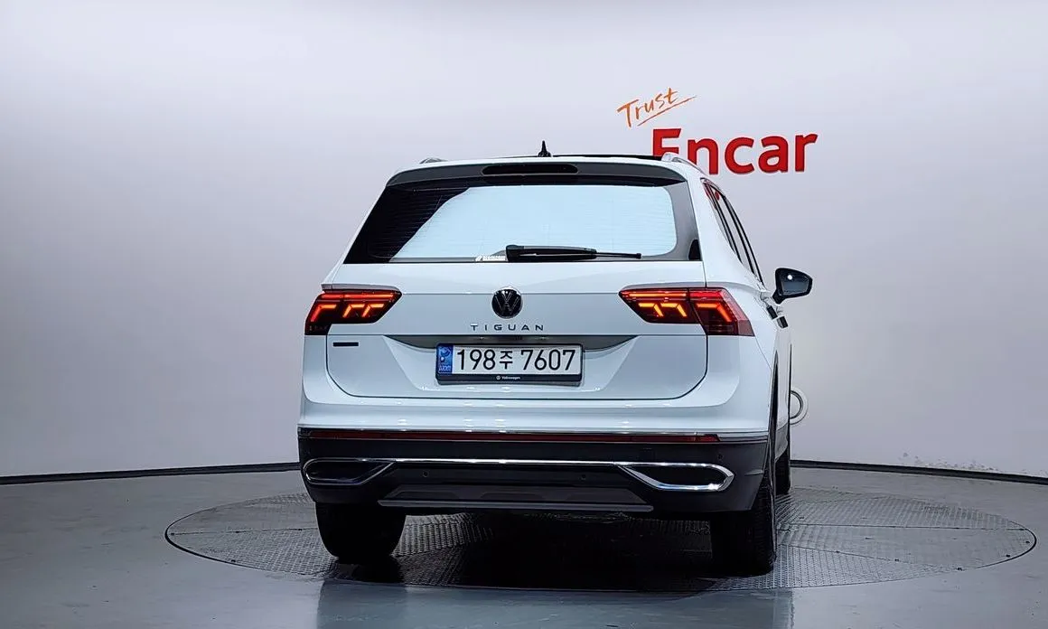 Volkswagen Tiguan — фото 5