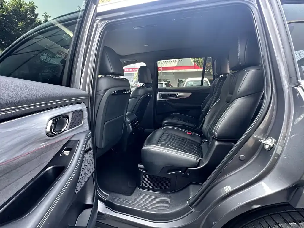 GAC Motor Trumpchi GS8 — фото 4