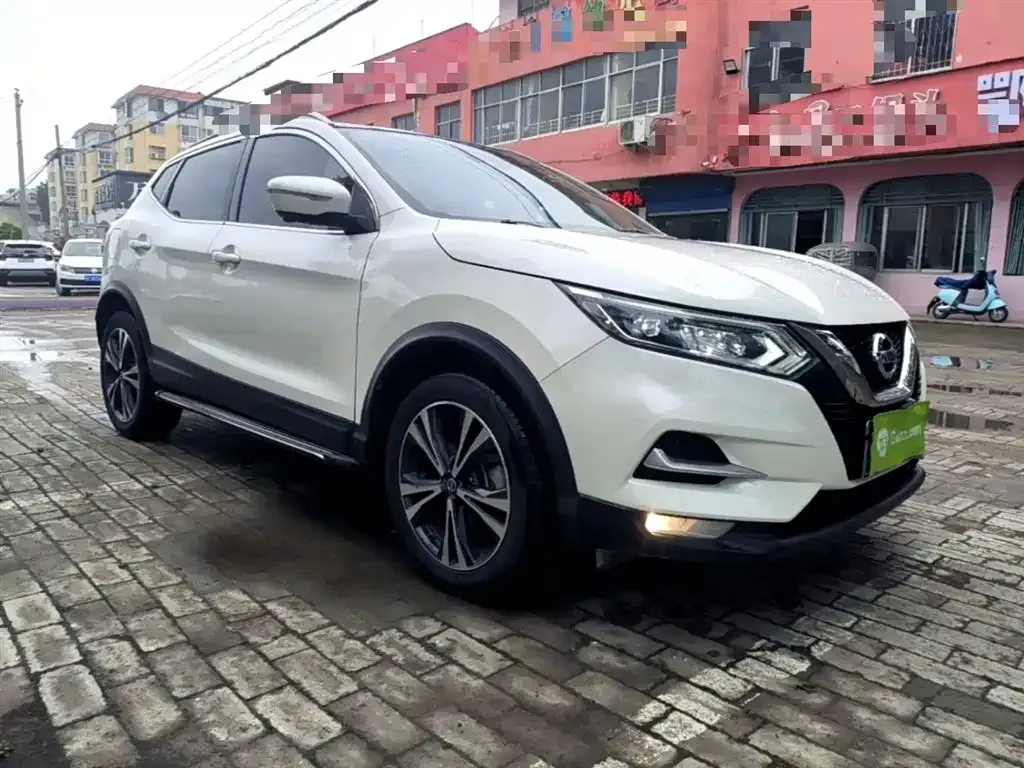 Nissan Qashqai — фото 9