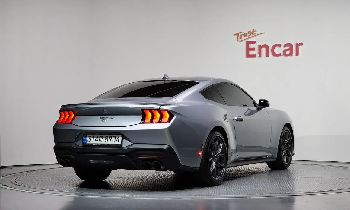 Ford Mustang 2024 из KR, фото 2