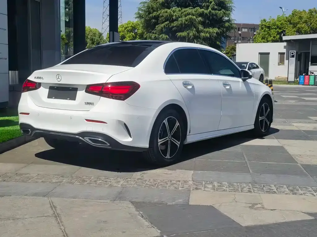 Mercedes-Benz A-Class — фото 10