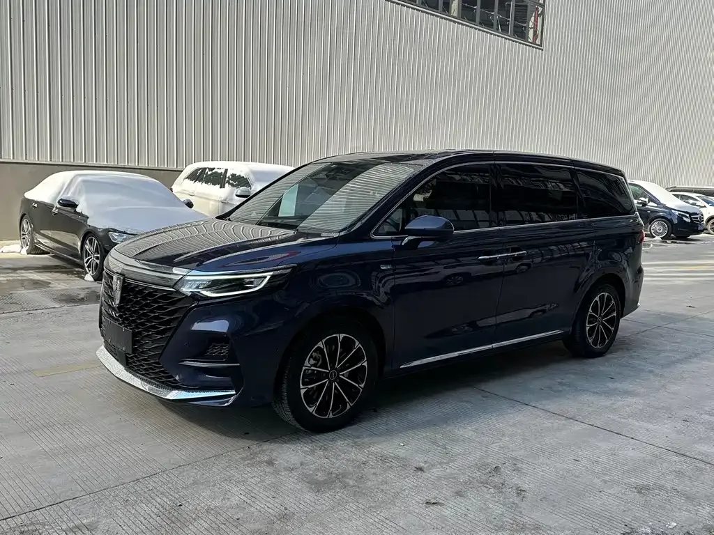 Roewe iMAX8 — фото 1