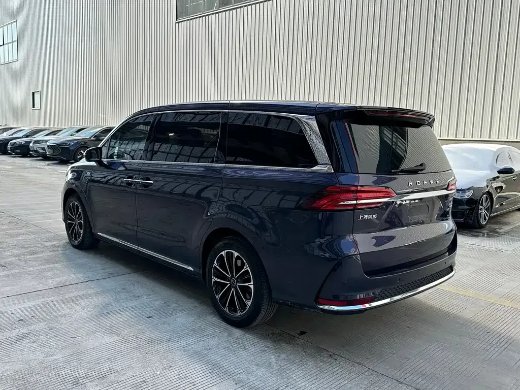 Roewe iMAX8 — фото 2
