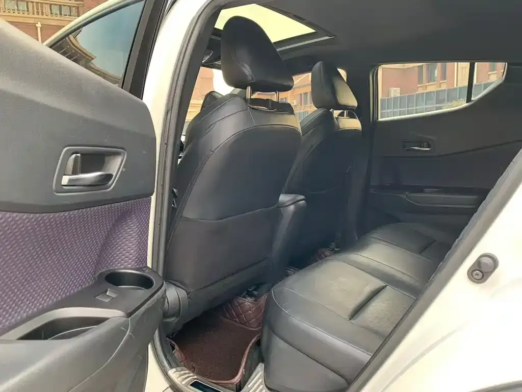 Toyota IZOA 2021 из CN, фото 2