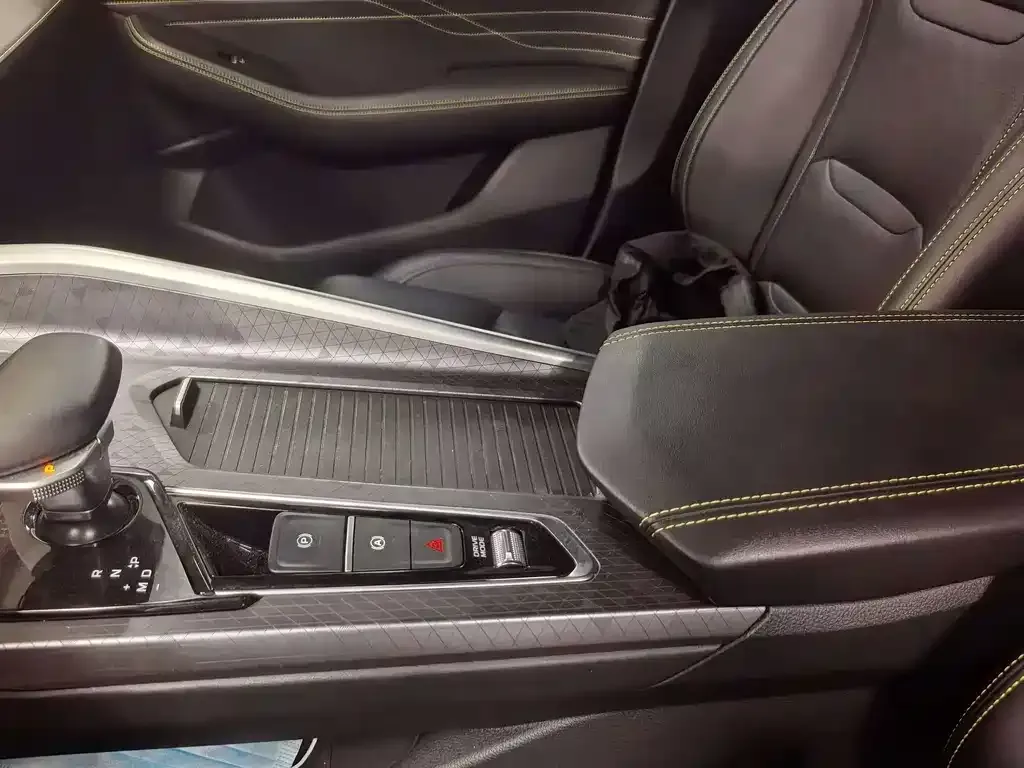 Geely Xingrui 2023 из CN, фото 5
