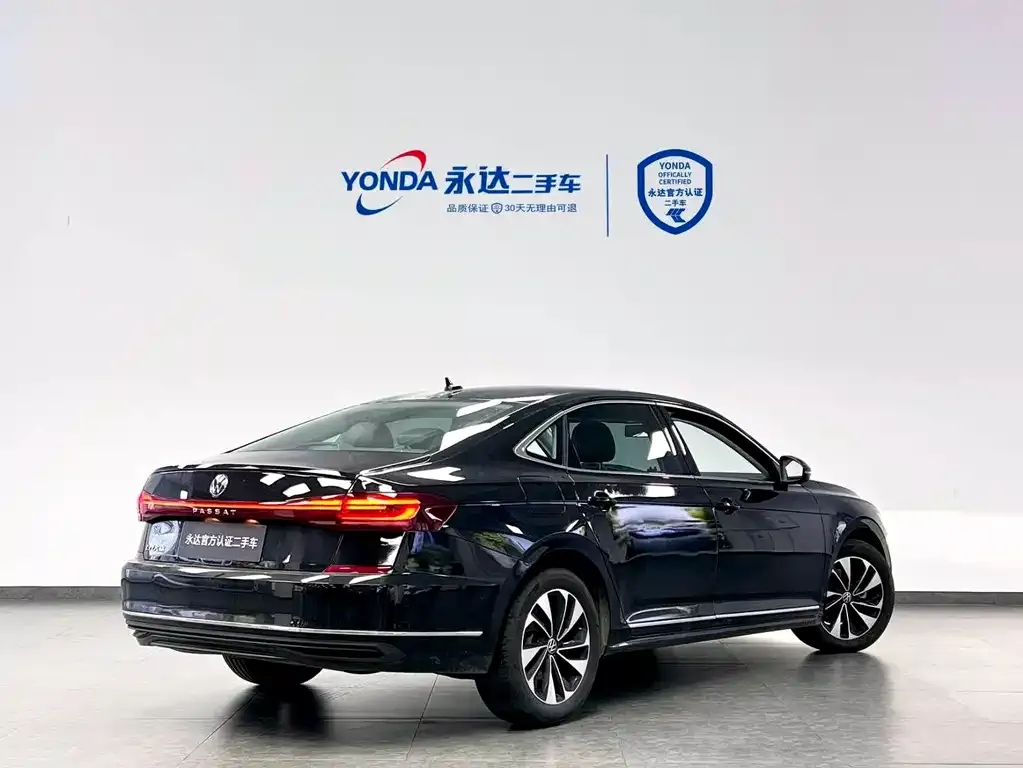 Volkswagen Passat — фото 5