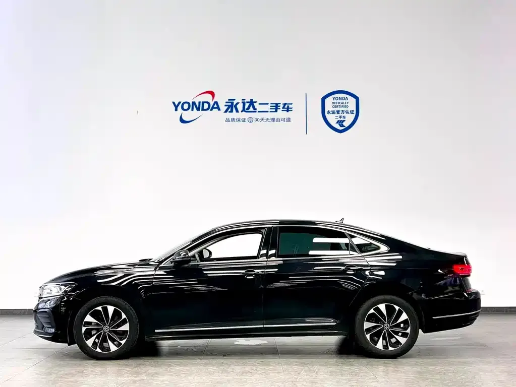 Volkswagen Passat — фото 7