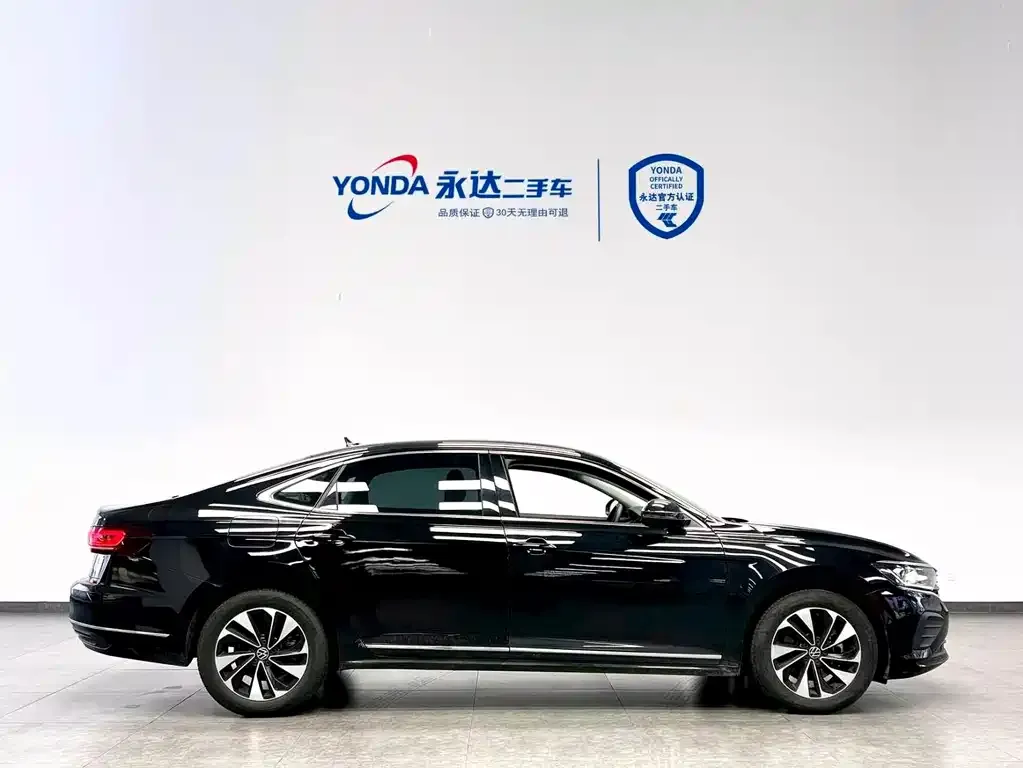 Volkswagen Passat — фото 10