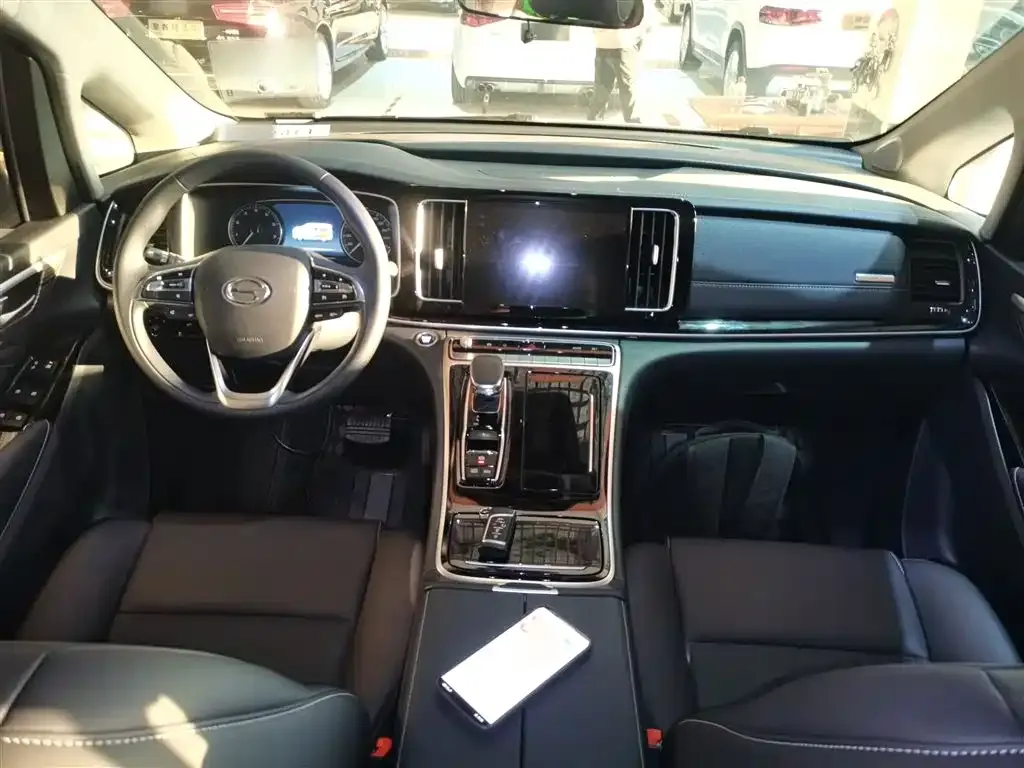 GAC Motor Trumpchi M8 — фото 10