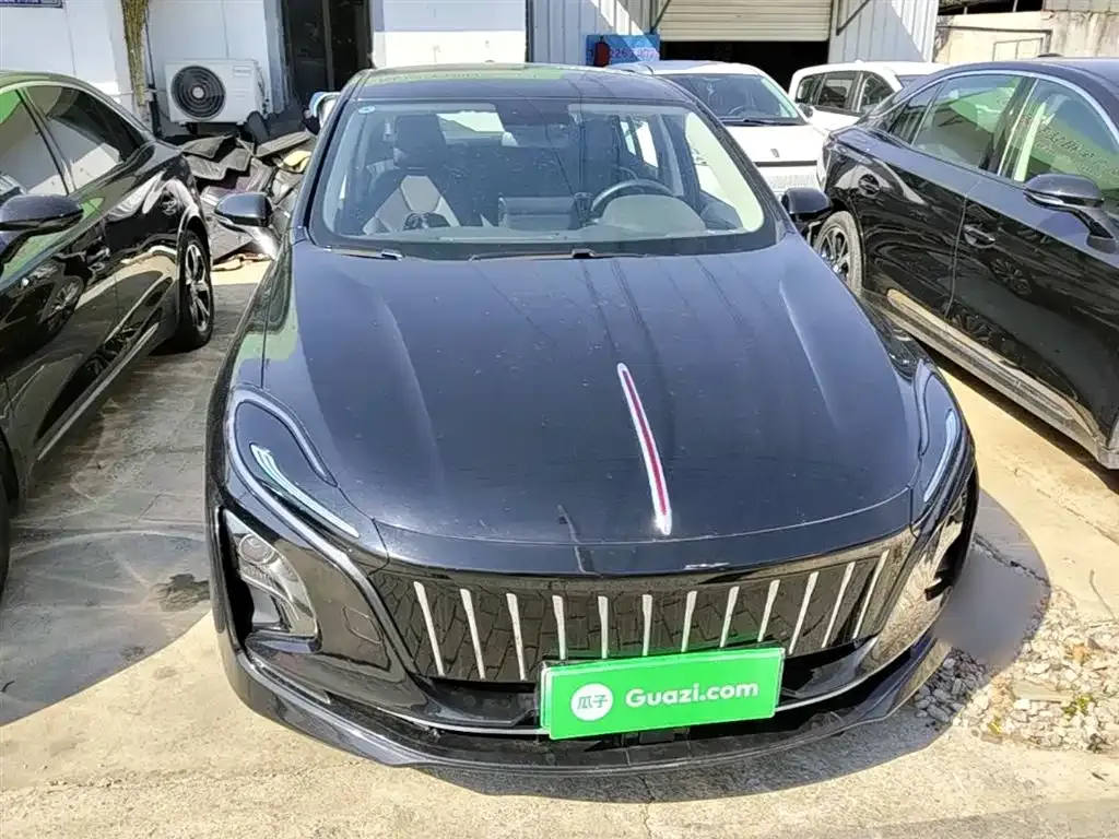 Hongqi E-QM5 — фото 3