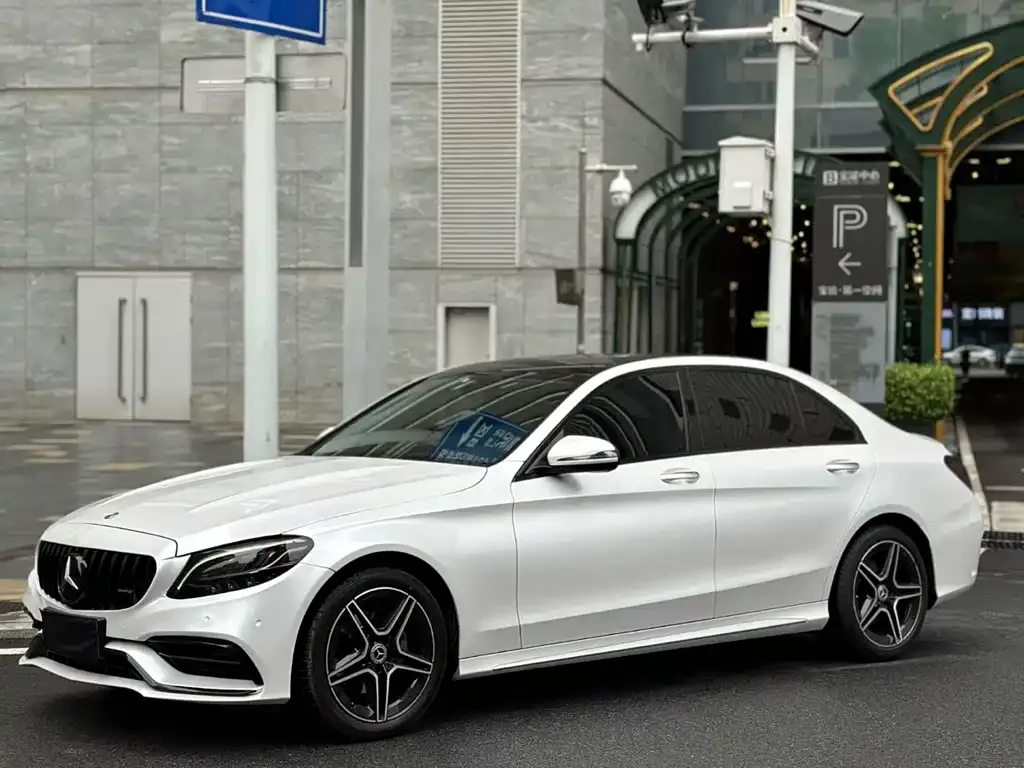 Mercedes-Benz C-Class — фото 1
