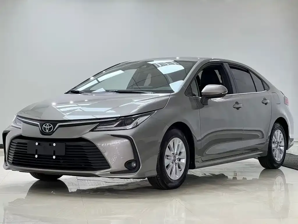 Toyota Corolla 2022 из CN, фото 1