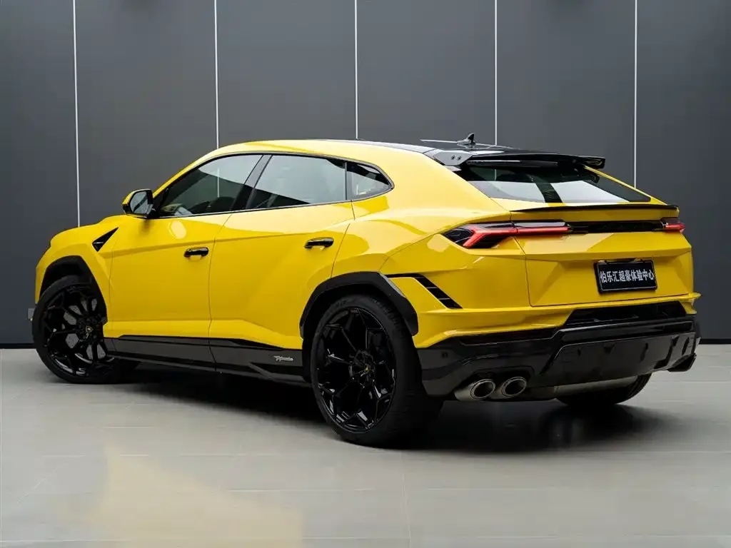 Lamborghini Urus — фото 5