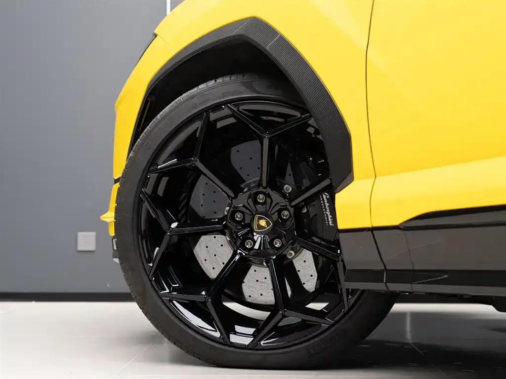 Lamborghini Urus — фото 4