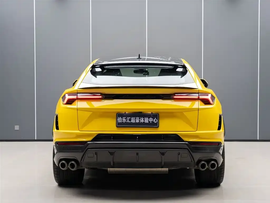 Lamborghini Urus — фото 6