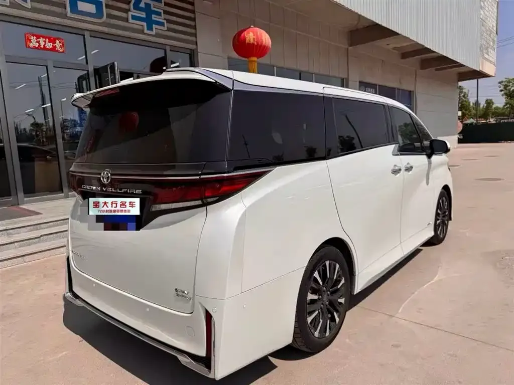 Toyota Vellfire — фото 5