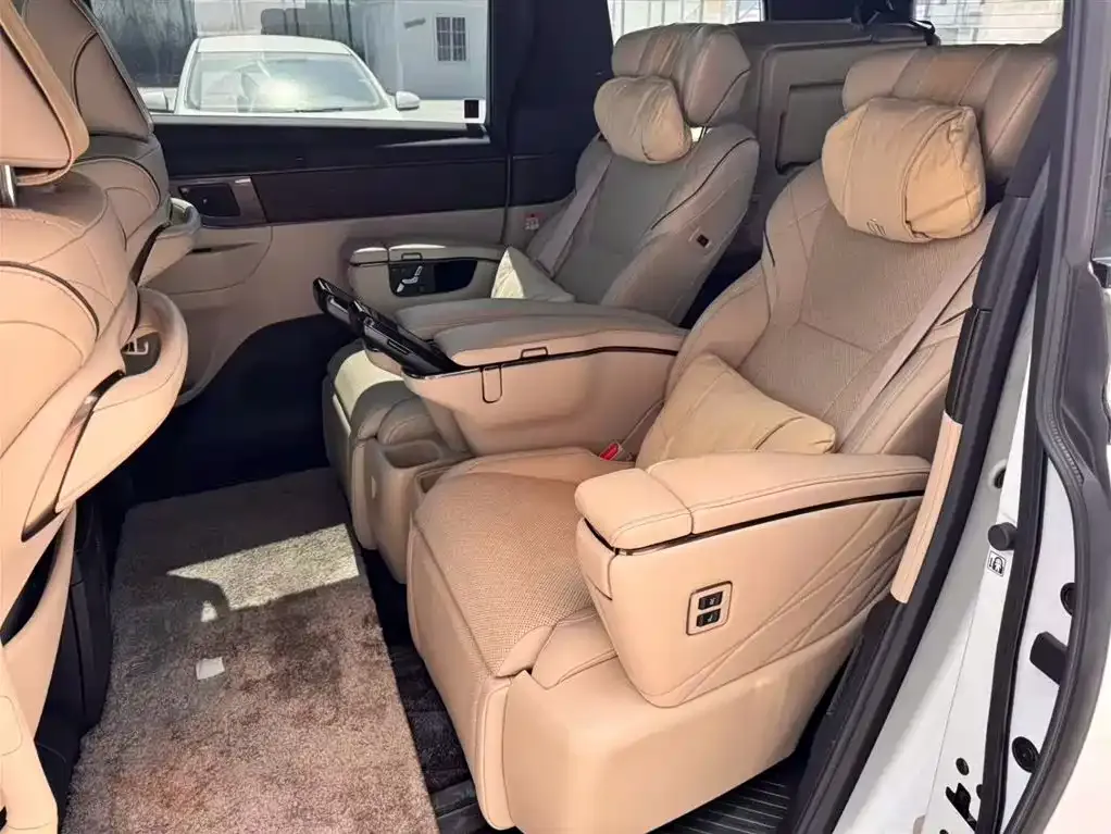 Toyota Vellfire — фото 2